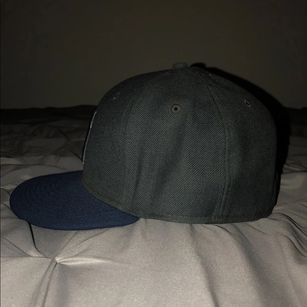 Hat - Picture 2 of 4